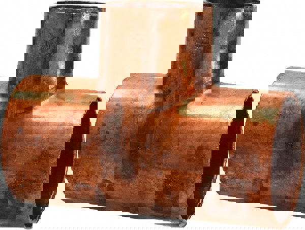 Wrot Copper Pipe Tee: 1-1/4